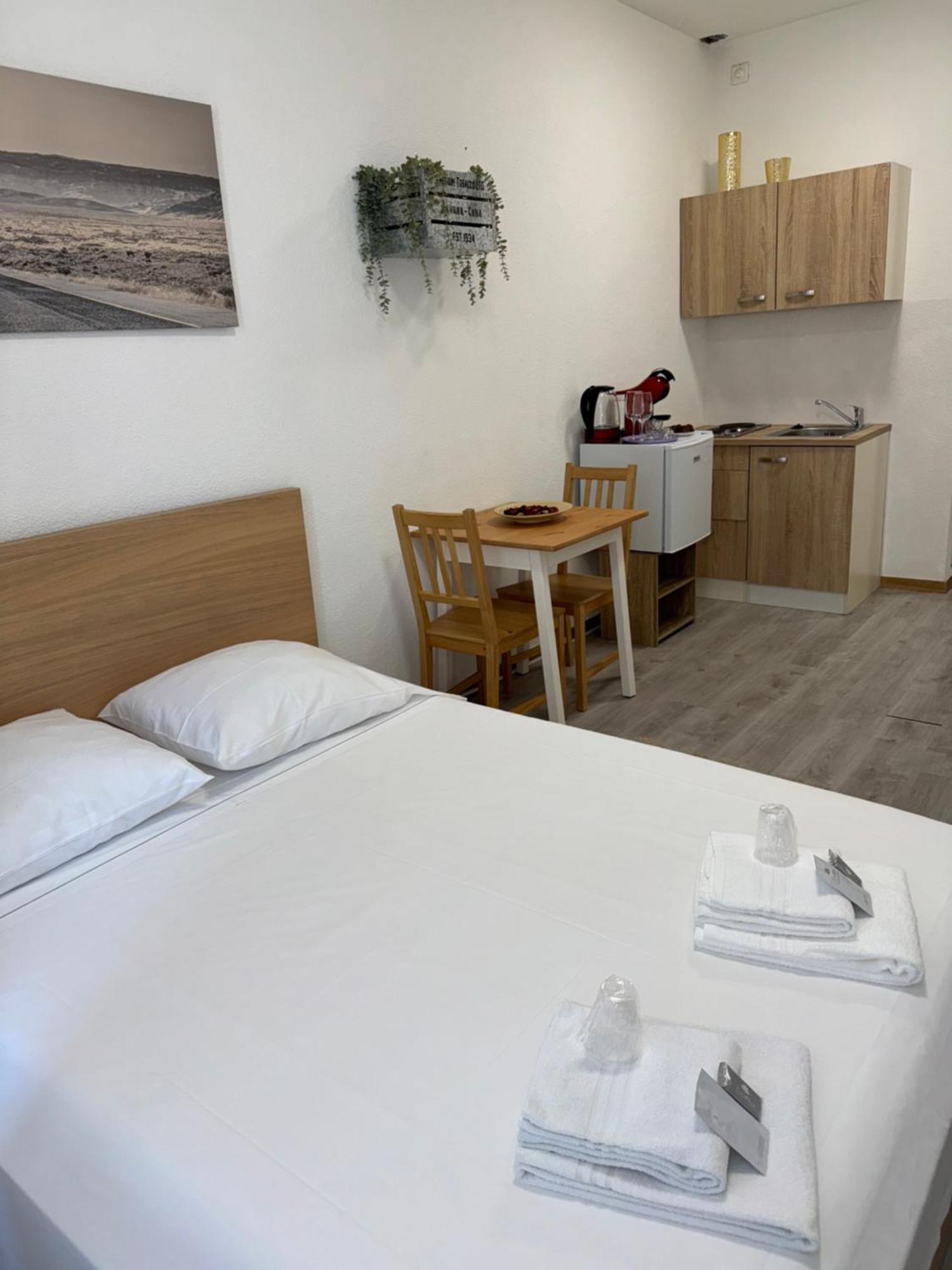 Hotel Leon D'Or Bellinzona Buitenkant foto